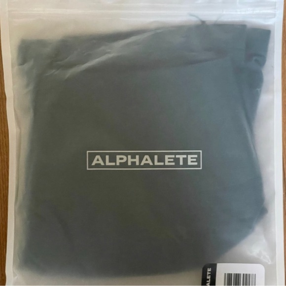 Alphalete Amplify Short 4.5" Pier Blue Size M - Picture 2 of 2